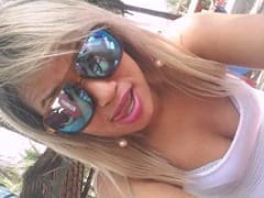 Daring Blonde Who Loves To Take Pictures Of Her VW Beetle Hood, Gets Her Ass Rolling In Sexy Home Video