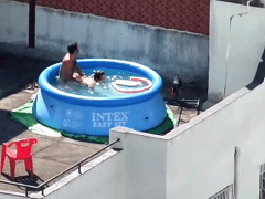 Sensational Brazilian amateur footage of couple fucking in the pool at Lage de Prédio – RJ