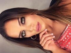 Very Hot Argentine Model, Dancer and Student Recorded a Video in the Break of a Show Sucking a Producer’s Dick in Her Dressing Room