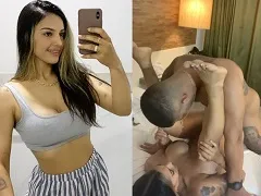 Blonde a Galeguinha fucking on all fours in homemade video