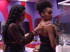 BBB19: To The Duvet With To Squeeze Her Big Tits And Gives A Surprised Shout About How Hard They Are