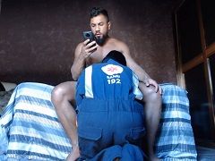 Samu nurse took great care of the patient by sucking his cock
