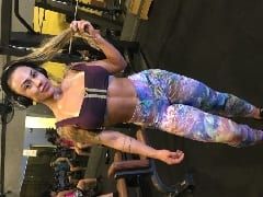 Blonde Horsewoman Got Her Ass Rolling to the Sound of Funk Brega and Showed Off Her Butt Talent