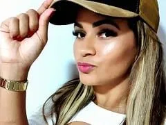 Hottie Morena and Mackerel Demais Bounced on the Client’s Cock With Her Immense Ass and He Filmed It