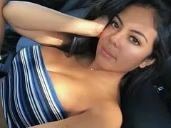 The Delightful Colombian Ass Loves to Record Videos Showing Her Big Body and Giant Butt