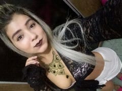 Hot Blonde With a Bitch Lost Her Way at the Party and Went Pantyless Rolling Around in a Short Skirt – Caiu na Net