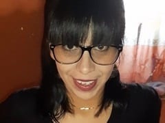 Naughty nymphet into the shower with her boyfriend to give him a tasty blowjob during filming