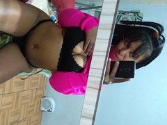 Tattooed brunette bitch in porn with a delicious blowjob