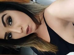 Hot brunette giving a real cumshot