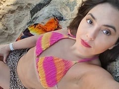 A naughty little slut who lives in Brazil but is Bolivian, sucking her client’s cock with great talent