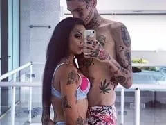 Bandit and Aimed a Gun at Her Newest Boyfriend While He Sucked Her Pussy