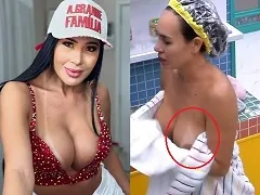 Naked paying tits and showing her beautiful ass