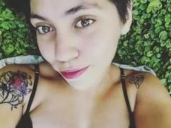 Hot and Daring Amateur Mara Gives Her Lover a Wet Blowjob and the Horned One Records the Betrayal Home Porn