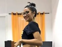 Niara Pessanha, the Sexiest Brazilian Brunette on the Internet, Suckles and Deep-throats Her Client’s Cock