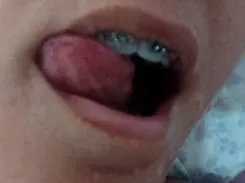 Leaked on WhatsApp Amateur Video of Morning Mouth Kiss on Naughty Girlfriend – RJ