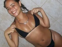 Hot Nymphet Shows Off Naked After Showering and Lets Her Boyfriend Record a Home Video
