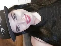 Delicious Slut Gave Her Pussy To The Client And Received A Tasty Suck On The Grease In Amateur Video