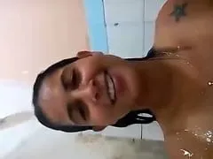 Naughty Amateur from Tatuapé – SP Recorded a Home Video Naked in the Bath Talking Nonsense to Her Lucky Boyfriend – Amadora